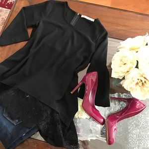 Black 3/4 sleeve tunic with beautiful lace detail